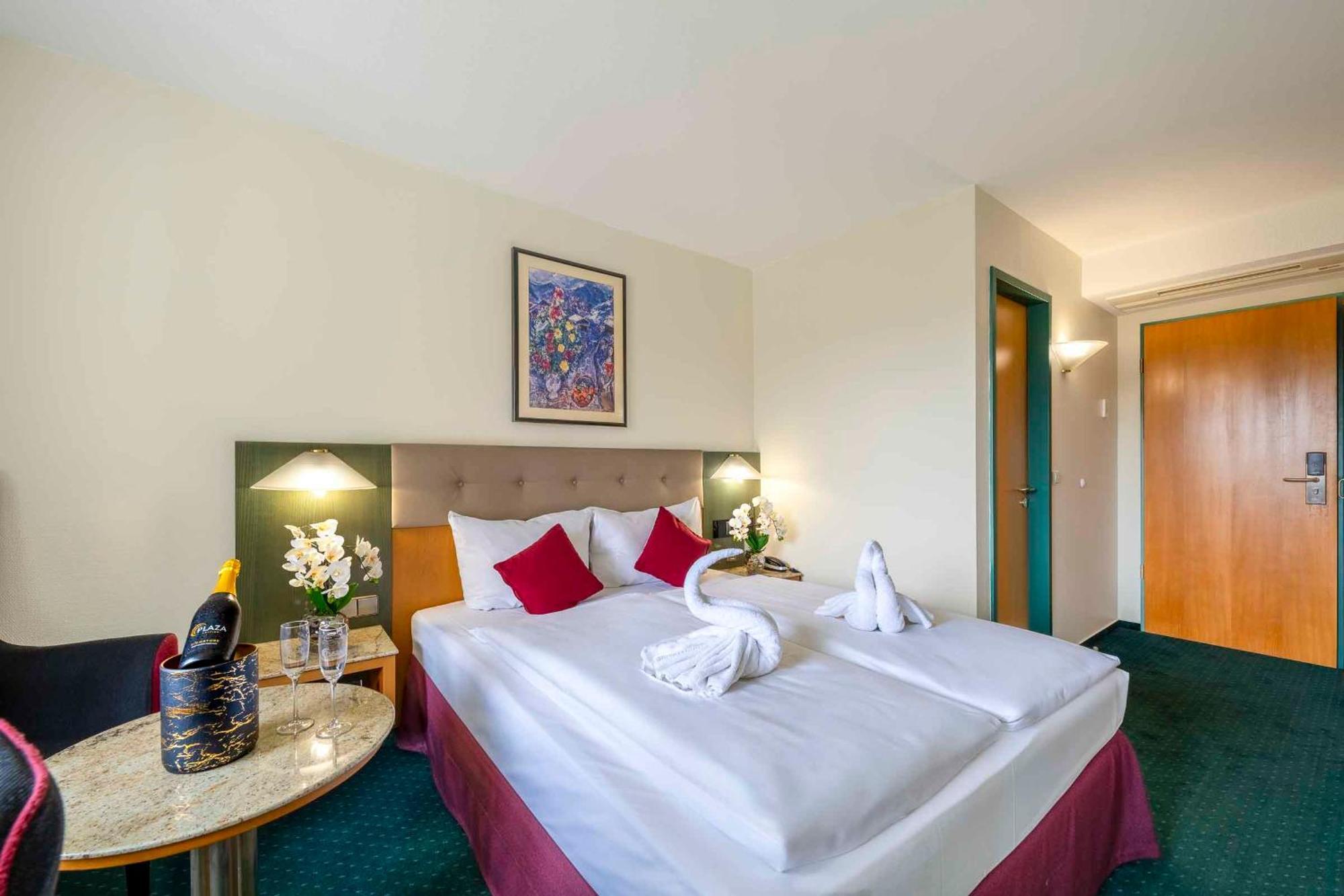 Plaza Inn Blankenburg Ditzingen, Sure Hotel Collection מראה חיצוני תמונה