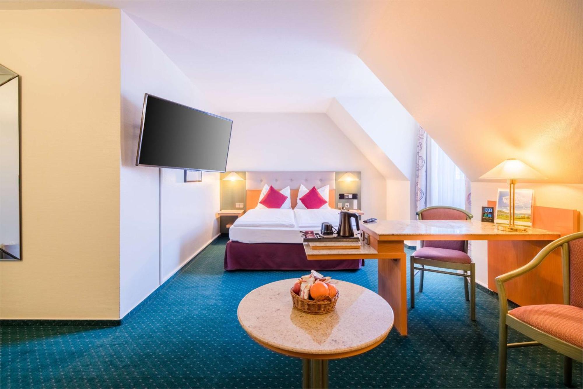 Plaza Inn Blankenburg Ditzingen, Sure Hotel Collection מראה חיצוני תמונה