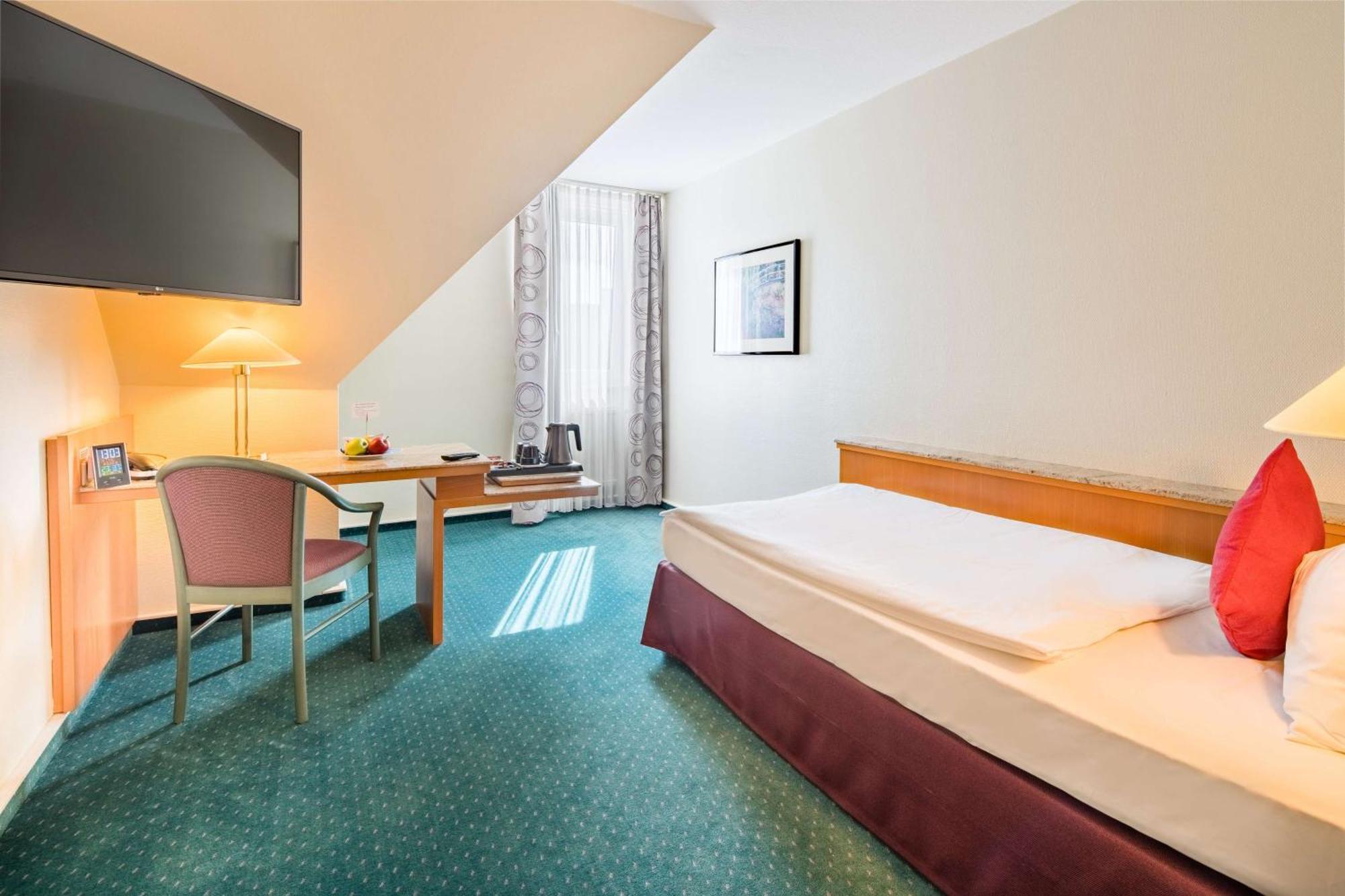 Plaza Inn Blankenburg Ditzingen, Sure Hotel Collection מראה חיצוני תמונה